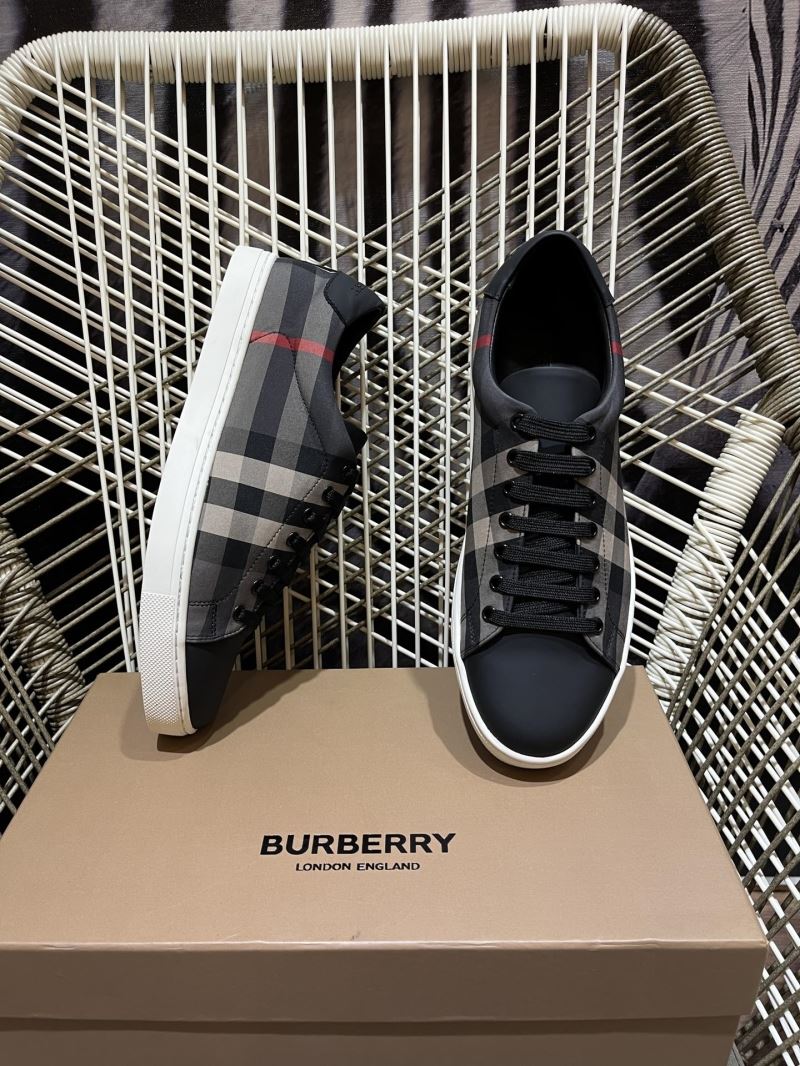 Burberry Low Shoes